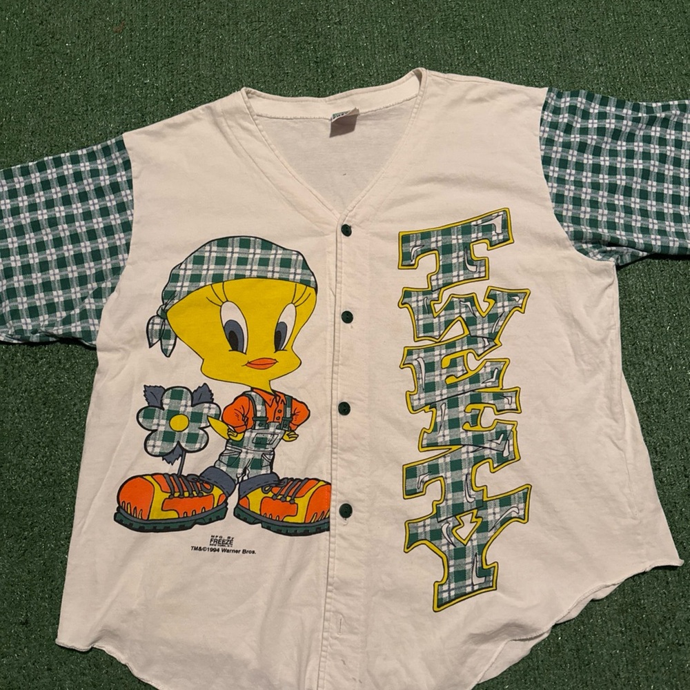 Vintage 90’s Looney Tunes Tweety Bird Plaid Button Up Jersey Size XL Fits More L